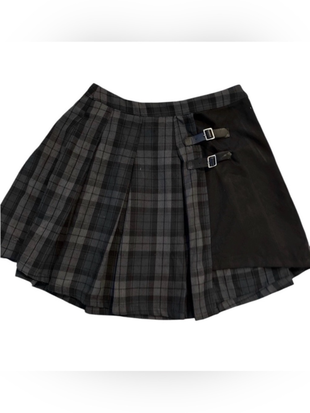 Hot Topic Black & Gray Plaid Pleated Mini Skirt Kilt with Buckle Detail